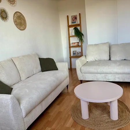 Lumineux 80m2 Avec Vue Et Parking Apartment *